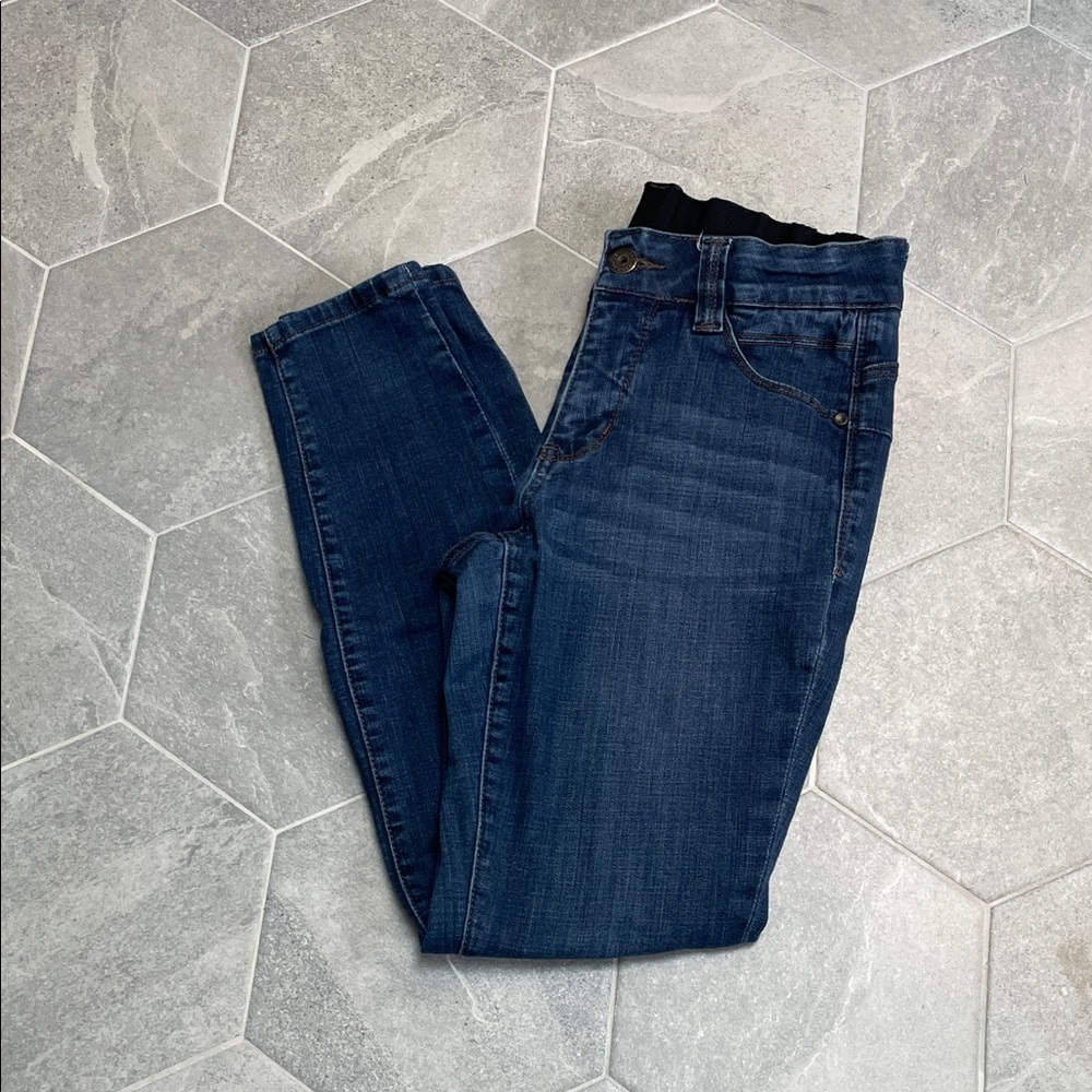 JAG Jeans Pull-On Skinny / Slim Leg Jeans | Dark Wash | Size 6 / 28
